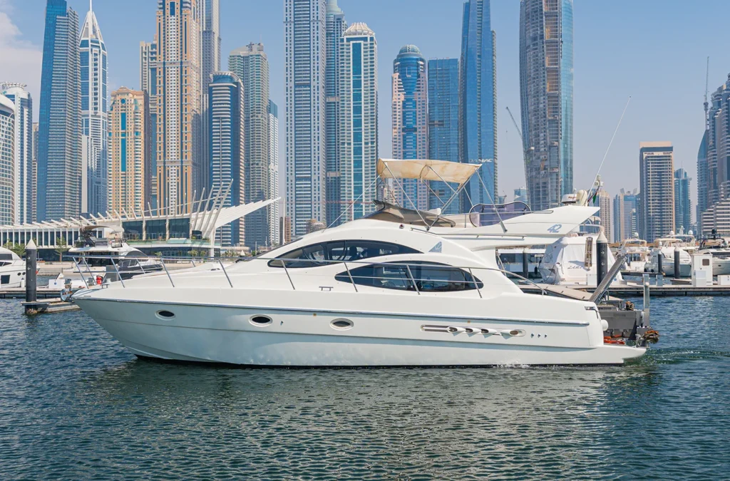 Luxury yacht in Dubai anchoring on Dubai Harbour